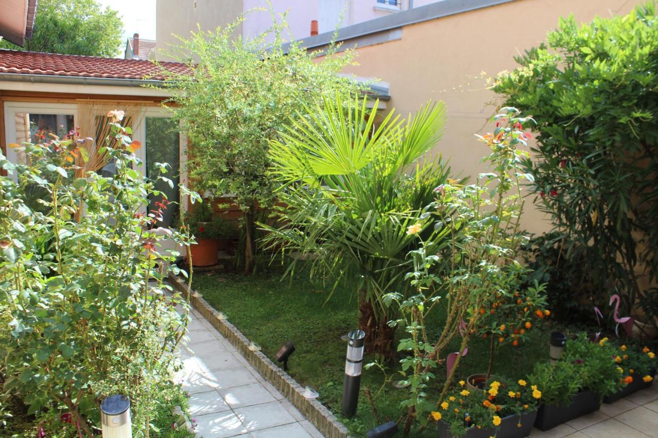 L'Escale Vichy Villa ภายนอก รูปภาพ